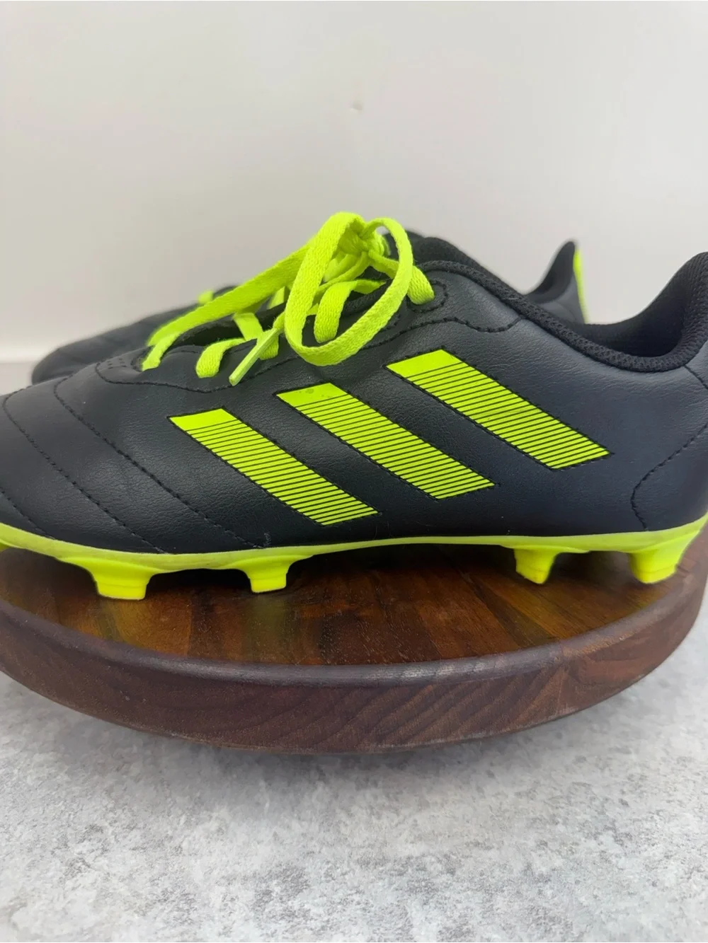 Adidas Soccer Cleats Youth Size 5.5 Black Neon Yellow FG‎ Cleats Fits Womens 7